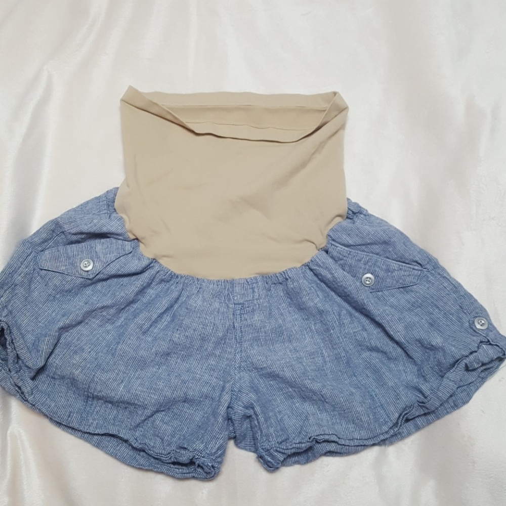 Maternity shorts